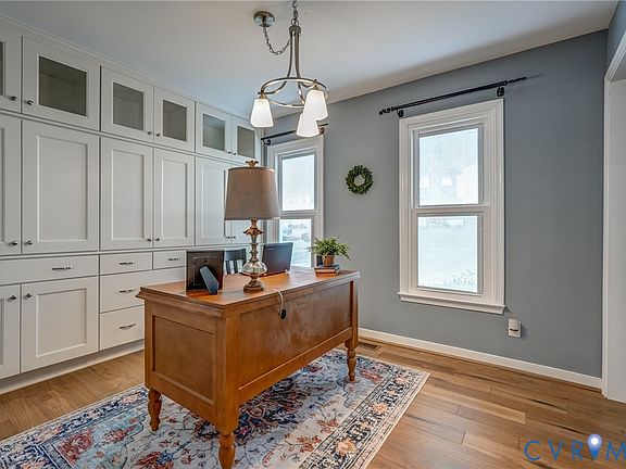 3rd image of 7201 Hartsdale Ct