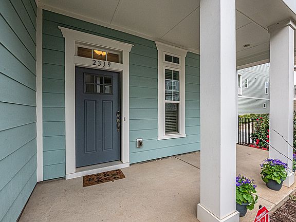 3rd image of 2339 Crockett Park Pl