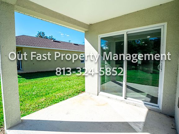 4th image of 1031 Lakewood Ct