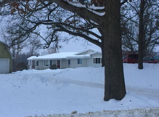 1400 E Drahner Rd, Oxford, MI 48371