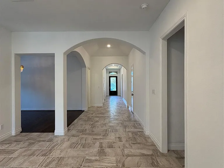 3319 Sky Run Ct — Photo 10