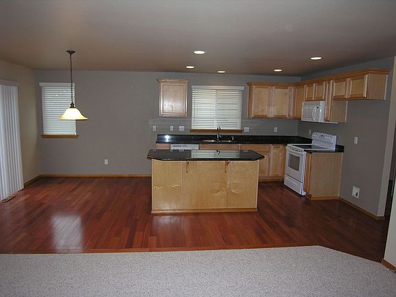 2nd image of 12623 117th Ave E