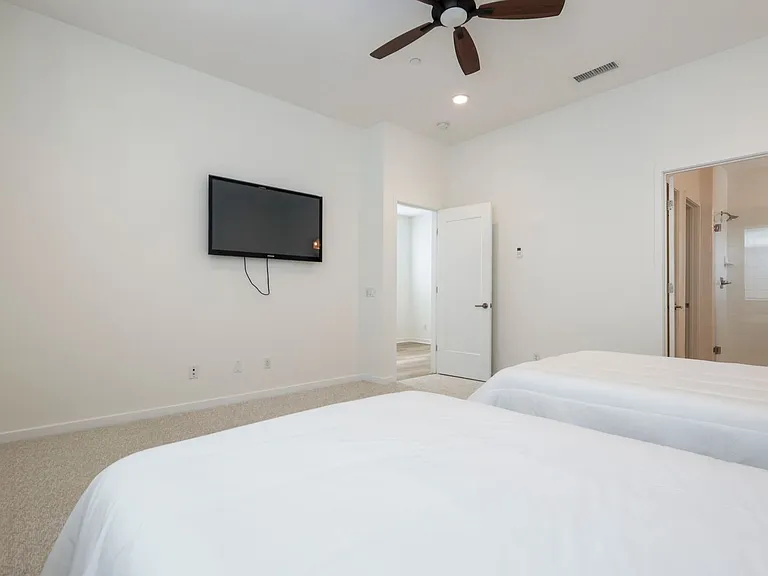 809 Brickyard Ln — Photo 30