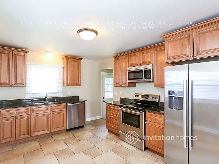 180 S Oakland Grv — Photo 6