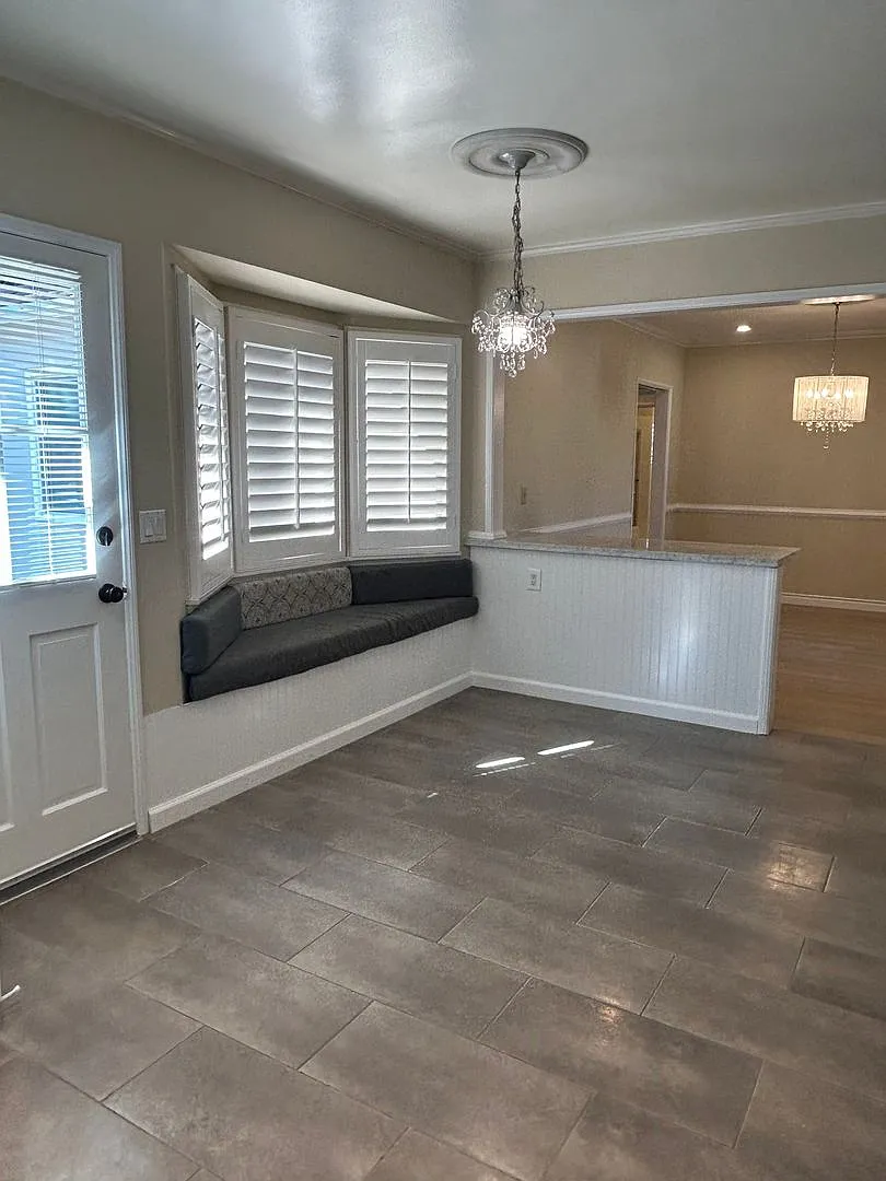 One level Single Family Residence walking to Arcadia Hugo Reid Elementary School — Photo 4