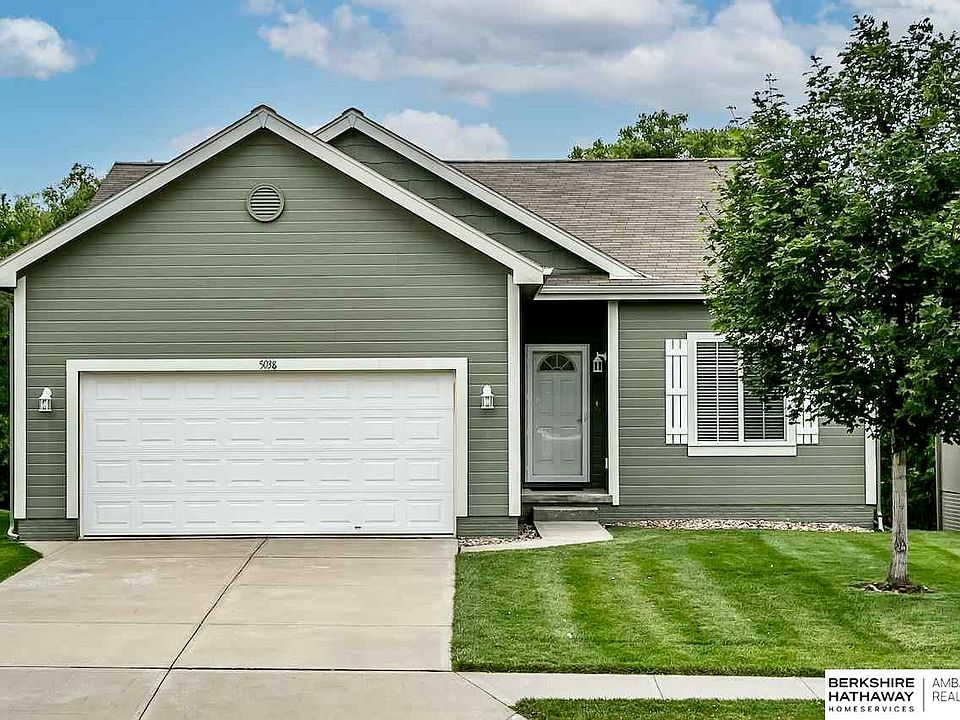 1st image of 5038 S 196th Cir