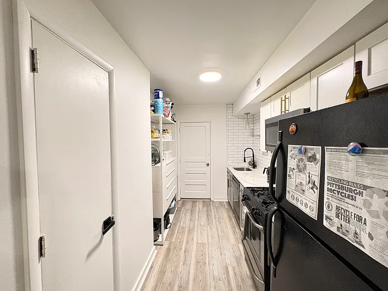 5737 Hobart St #4 — Photo 3