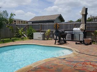 1731 Manor Dr, Baytown, TX 77521
