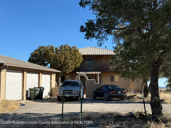 237 Pfingsten Rd, Nogal, NM 88341