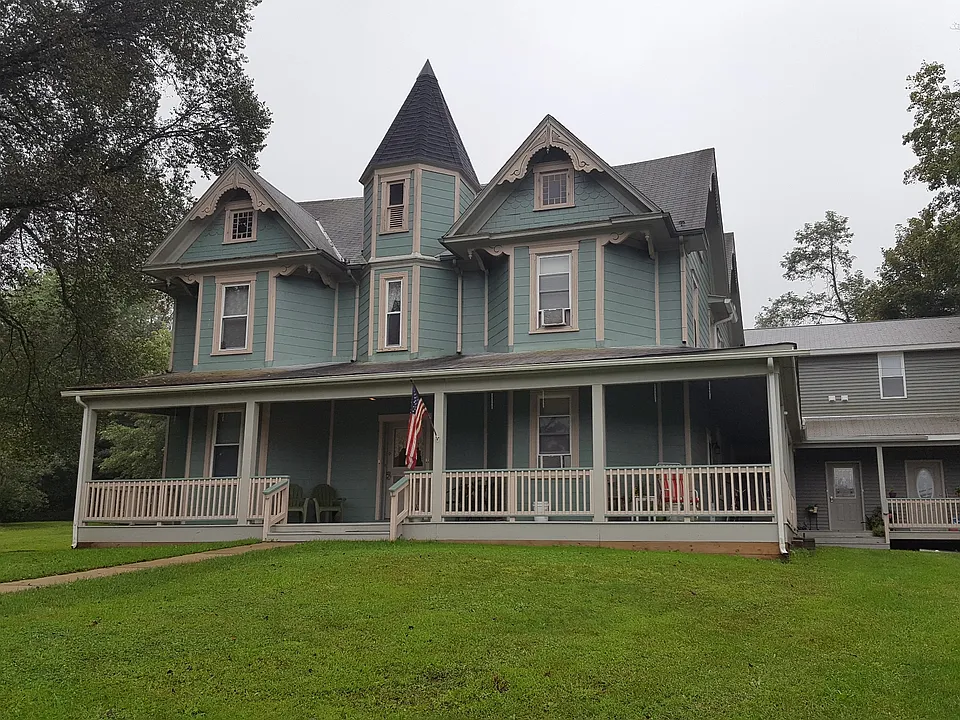 117 N Cedar St