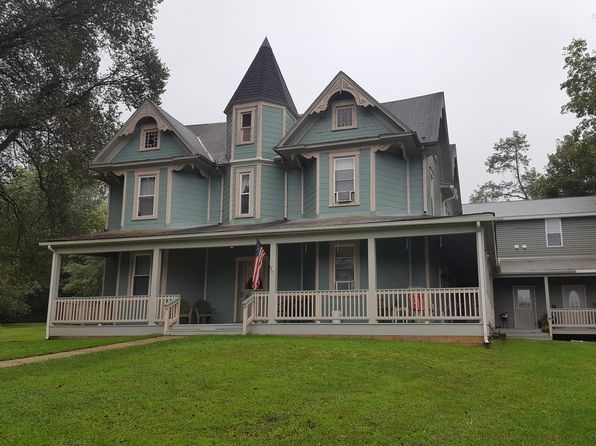 117 N Cedar St