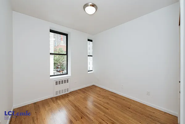 Rented by LC Lemle Real Estate Group | media 25