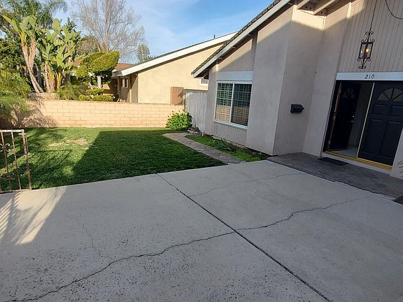 2nd image of 210 W Sierra Dr