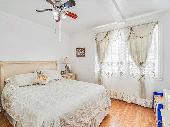 4th image of 85-67 143rd St