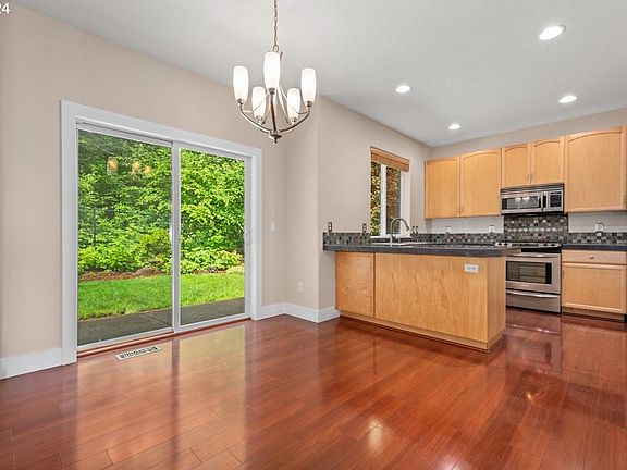 5th image of 3000 NE 181st Ave