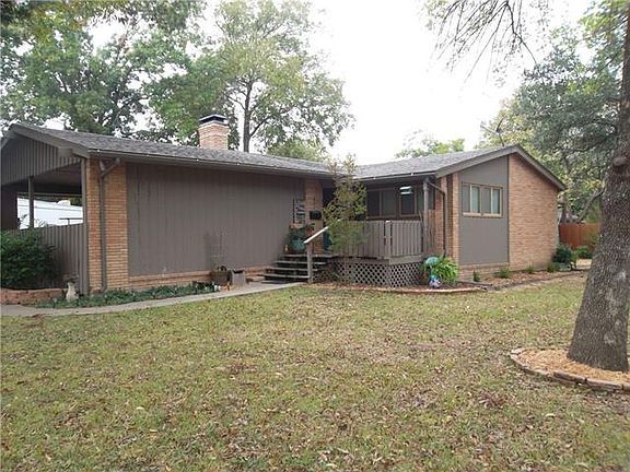 4th image of 401 John Arden Dr