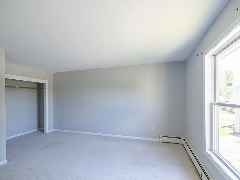 73 Millbrook Ln — Photo 14
