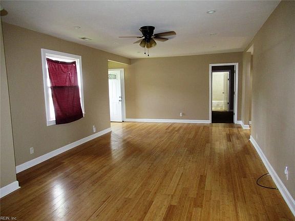 3rd image of 1601 Jefferson St