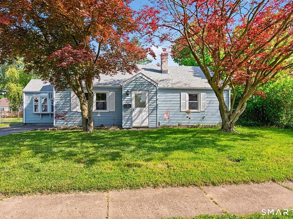 1st image of 211 Woodycrest Drive