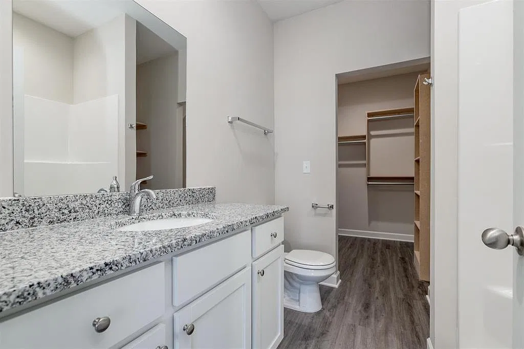 3 bed, 1210 sqft, $1,600 — Photo 4
