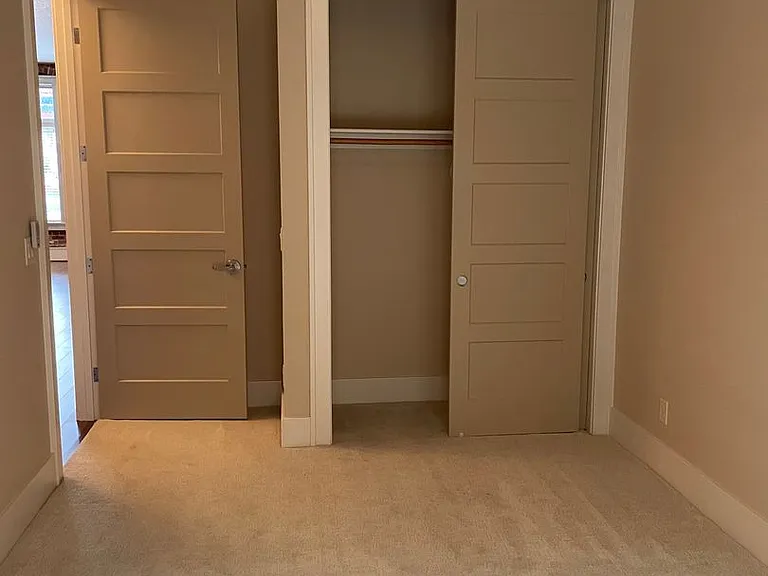 102 Liberty St NE — Photo 17