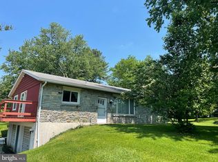 201 E Old State Rd, Sellersville, PA 18960