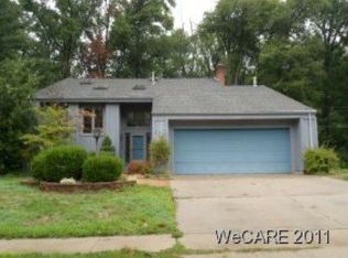 642 Tall Oaks Ave, Lima, OH 45805