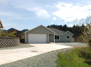 1340 NE Lisa Way, Myrtle Creek, OR 97457