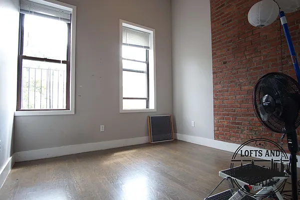 Rented by Lofts and Flats LLC | media 25