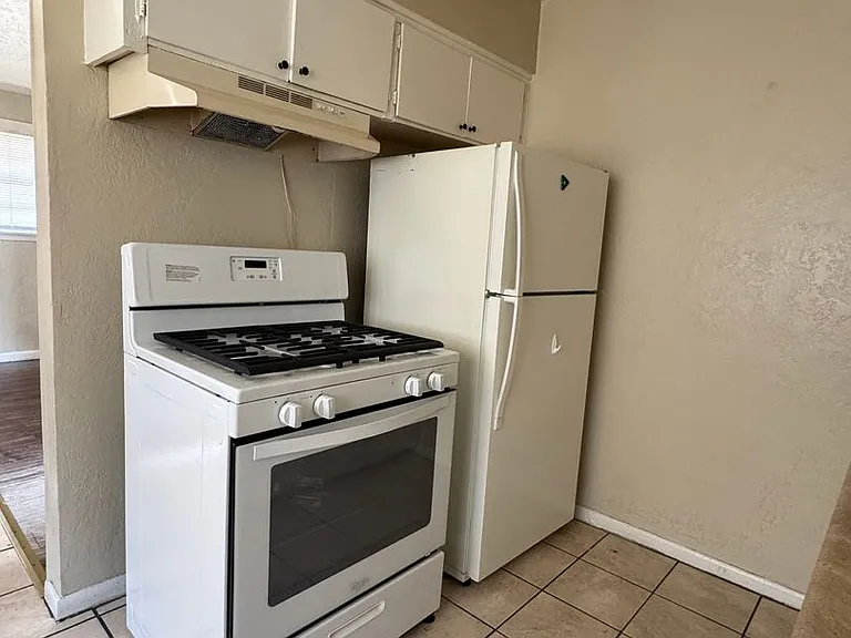1113 NW Euclid Ave — Photo 9