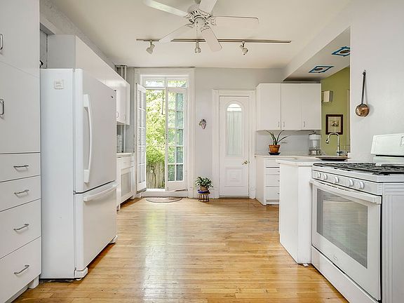 3rd image of 498 11th St APT 1