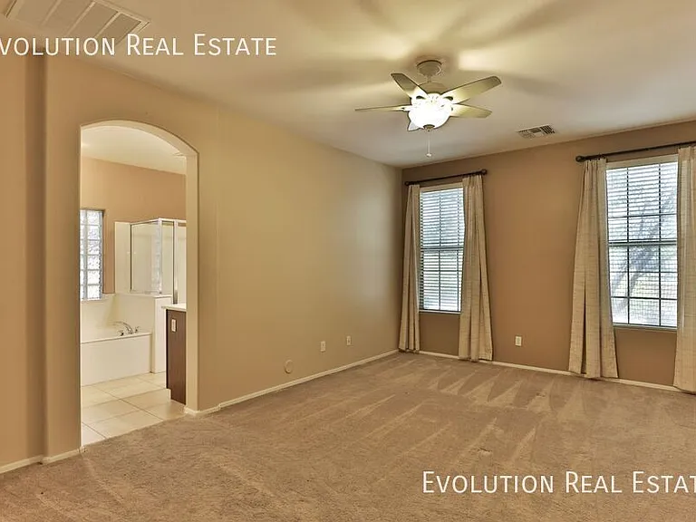 3067 E Palmdale Ln — Photo 17