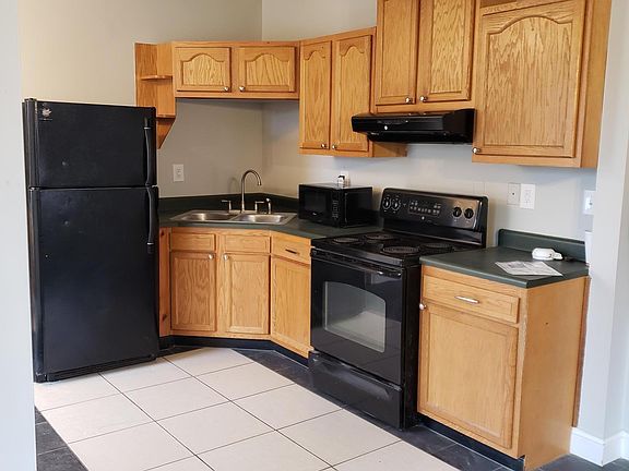 5th image of 107 S 2nd St Unit A
