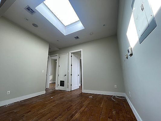 3rd image of 293 Stockholm St #L3