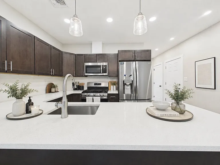 3412 Hamilton St — Photo 6