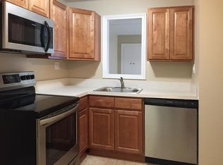 38380 North Ln #105-F, Willoughby, OH 44094