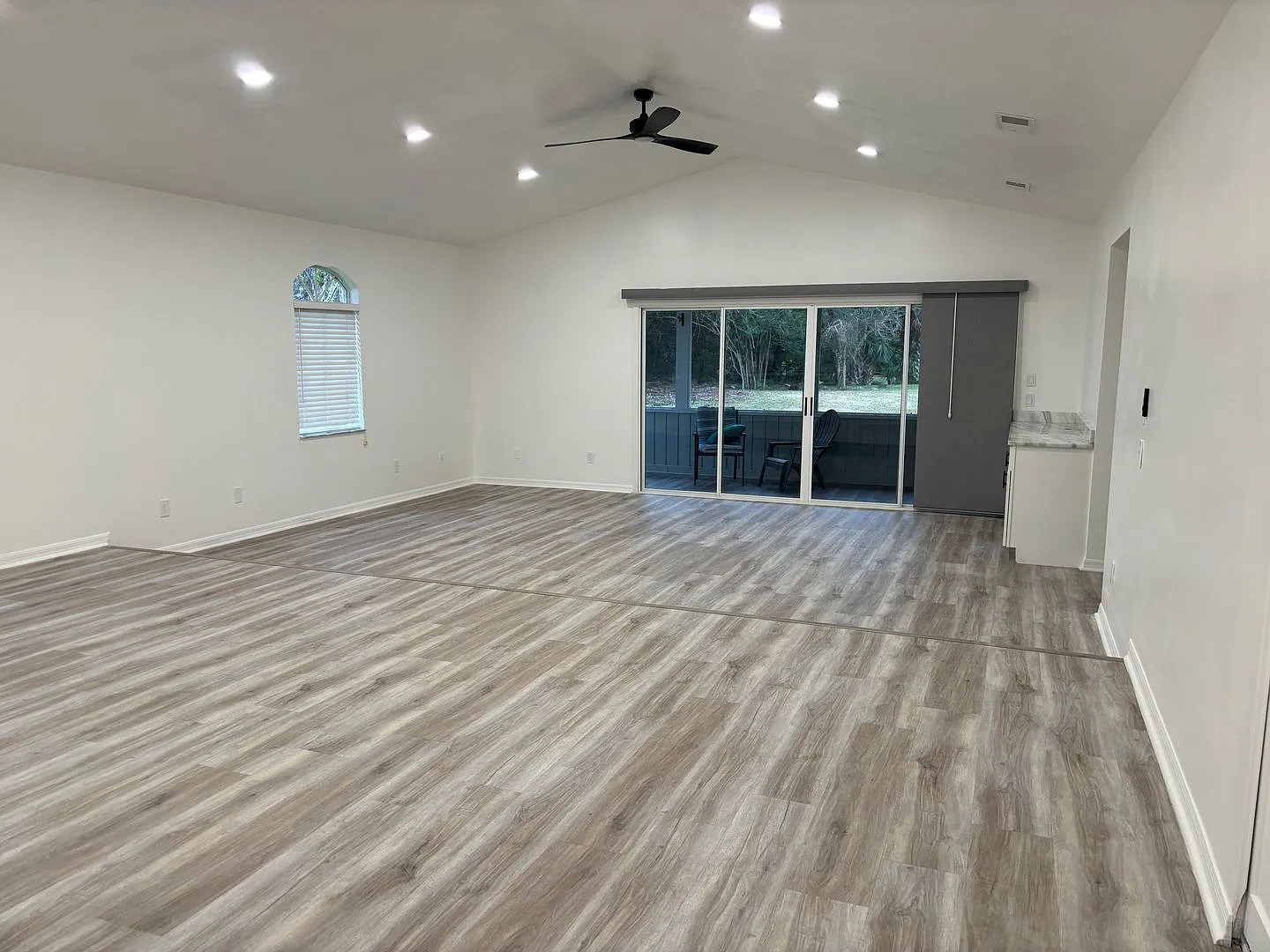 Beautiful Updated Home — Photo 3