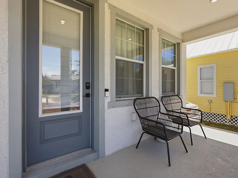 2110 W Palmetto St — Photo 3