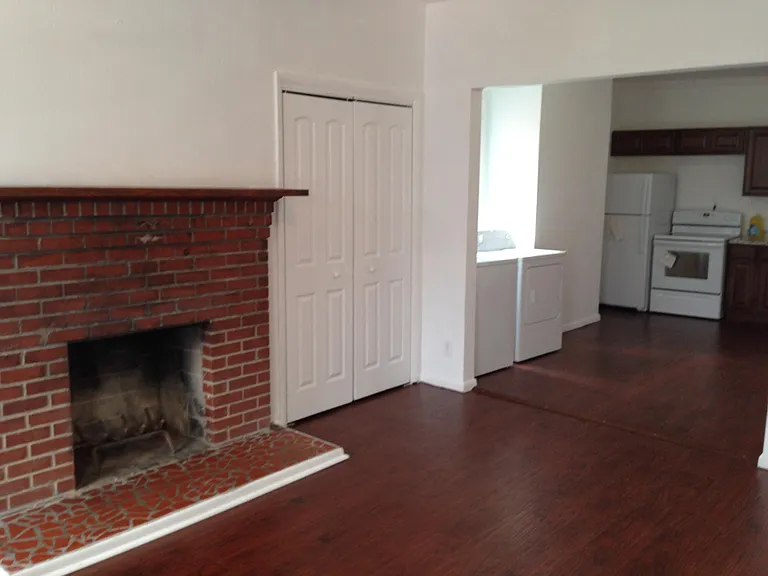 713 Dinwiddie St #B — Photo 2