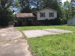 10700 Panhandle Rd, Hampton, GA 30228