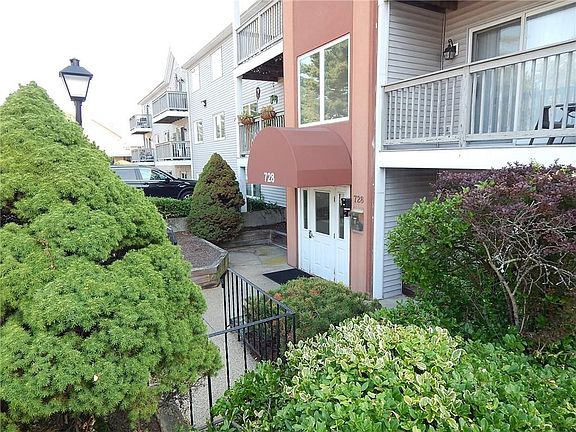 3rd image of 728 Beverage Hill Ave #A6