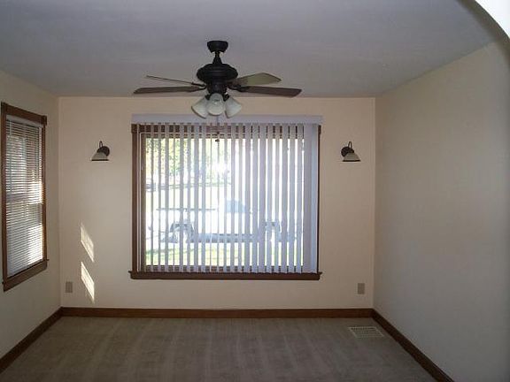 5th image of 4701 E English Ave