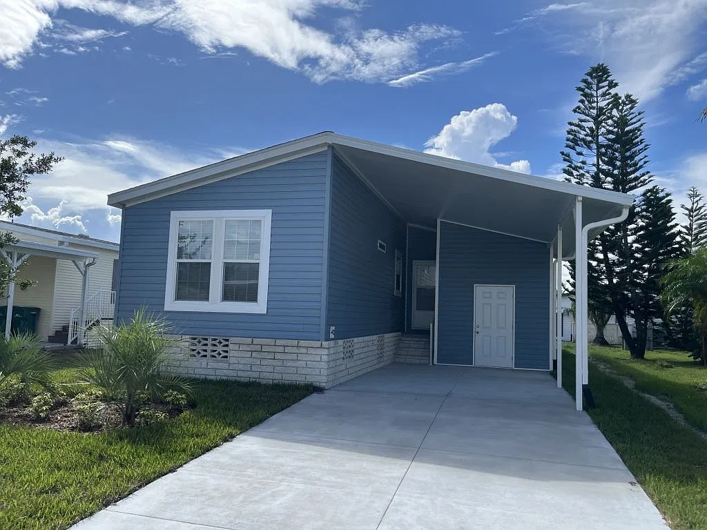 2 bed, 2.0 bath, 1094 sqft, $1,699 — Photo 4