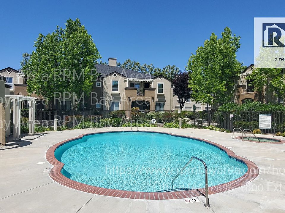 1st image of 812 Debut Ct