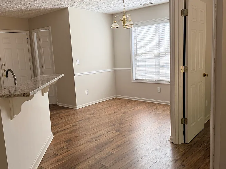 128 Shadowbrooke Cir — Photo 5