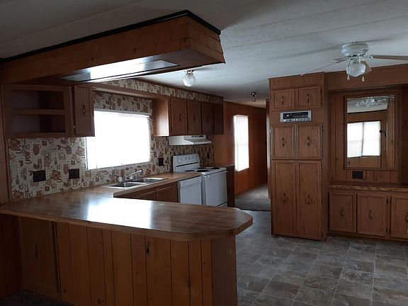 2nd image of 760 N Eve Dr #760