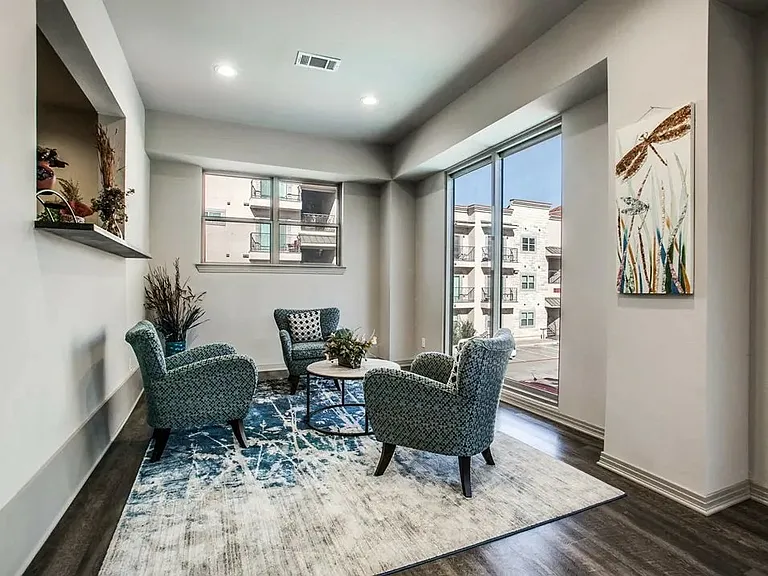 Richland Park Apartments — Photo 8
