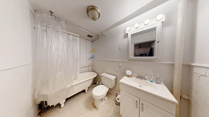 Rented by Bond New York | media 14