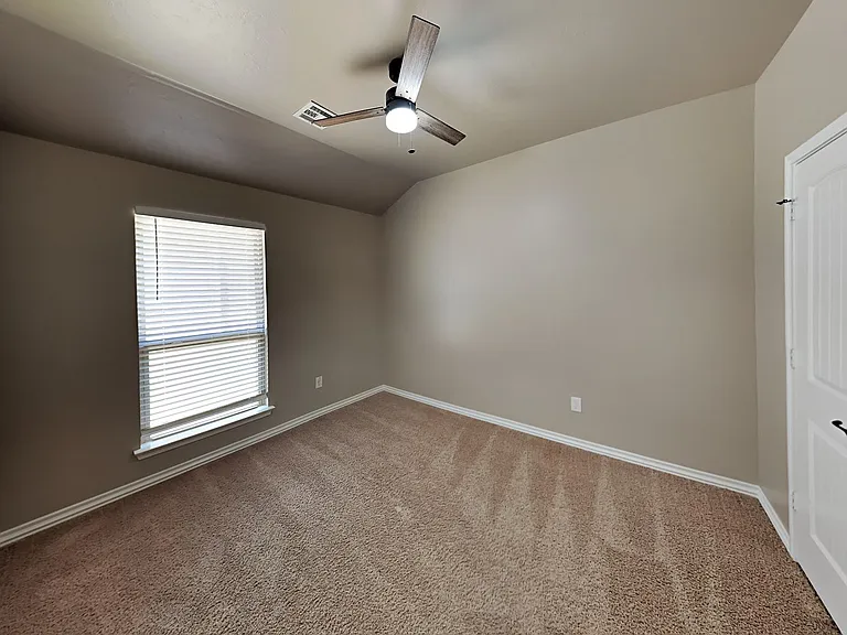 11305 NW 94th St — Photo 15