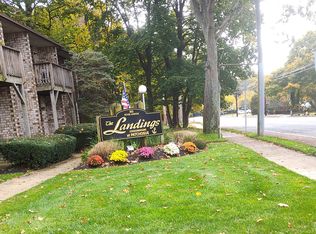 263 River Ave APT 42, Patchogue, NY 11772